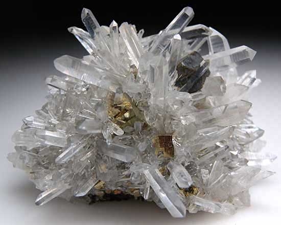 Pyrite, Chalcopyrite, Quartz on Sphalerite from Alimon Mine, Huaron District, Peru [db_pics/pics/sa923a.jpg]