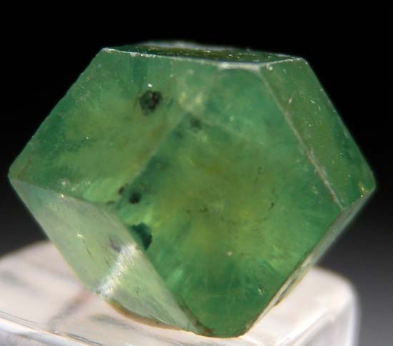 Demantoid Garnet from Balochistan, Pakistan [db_pics/pics/t152c.jpg]
