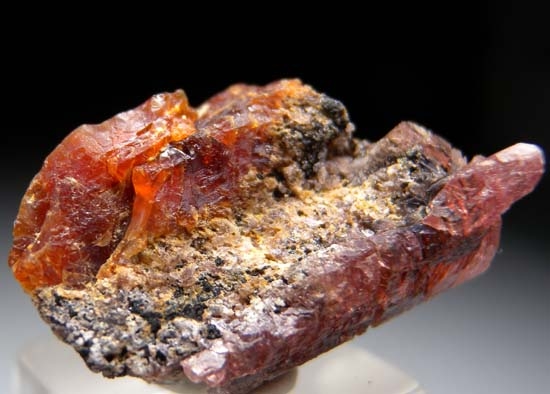 Vayrynenite from Shengus, Skardu District, Pakistan [db_pics/pics/t214c.jpg]