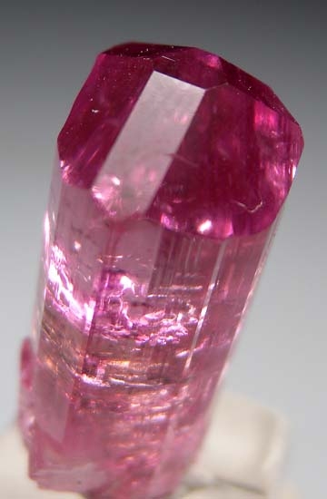 Tourmaline from Malkan, Siberia, Russia [db_pics/pics/t319b.jpg]