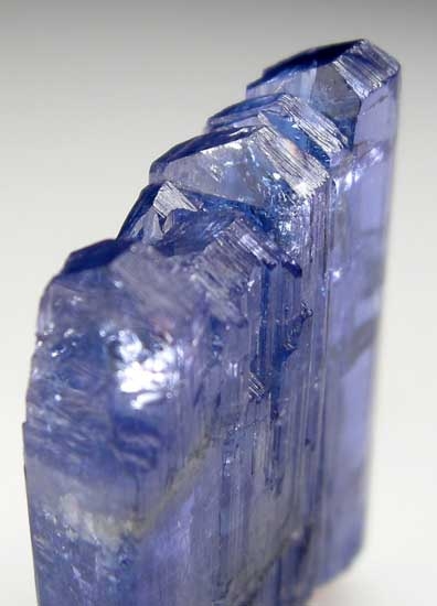 Tanzanite from Merelani Hills, Arusha Region, Tanzania [db_pics/pics/t32b.jpg]
