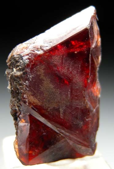 Rhodochrosite from Mont St. Hilaire, Quebec, Canada [db_pics/pics/t387b.jpg]