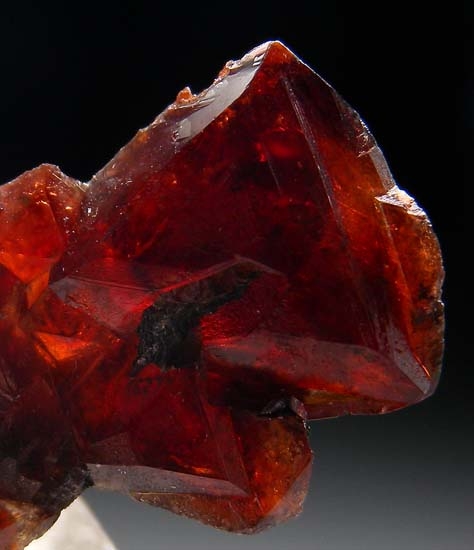 Rhodochrosite from Mont St. Hilaire, Quebec, Canada [db_pics/pics/t389c.jpg]