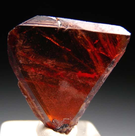 Rhodochrosite from Mont St. Hilaire, Quebec, Canada [db_pics/pics/t394a.jpg]
