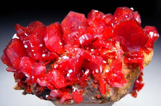 Vanadinite from Mibladen, Morocco [db_pics/pics/t413b.jpg]