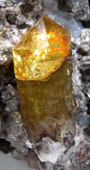 Apatite from Cerro Mercado, Durango, Mexico [db_pics/pics/t415b.jpg]