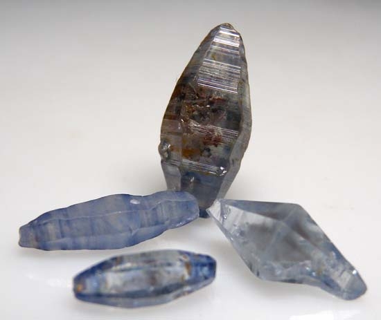 Sapphire from Ratnapura, Sri Lanka [db_pics/pics/t416b.jpg]