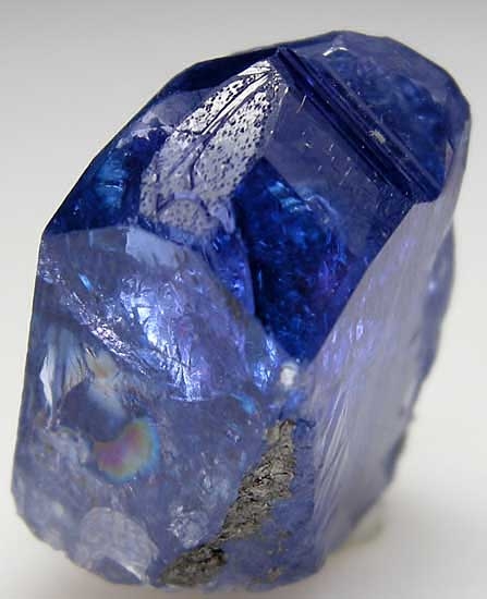 Tanzanite from Merelani Hills, Arusha Region, Tanzania [db_pics/pics/t44b.jpg]