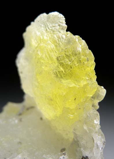 Brucite from Killa Saifullah, Balochistan, Pakistan [db_pics/pics/t496b.jpg]