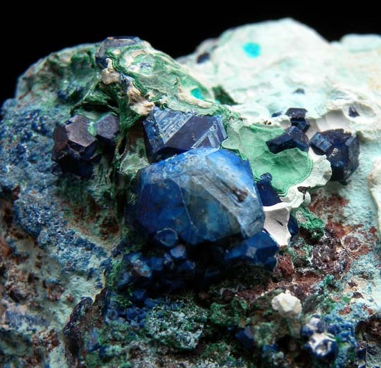 Shattuckite after Cuprite from Tantara Mine, Katanga, Congo [db_pics/pics/t520c.jpg]