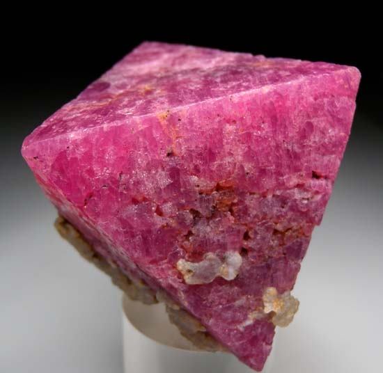 Spinel from Mahenge, Tanzania [db_pics/pics/t529b.jpg]