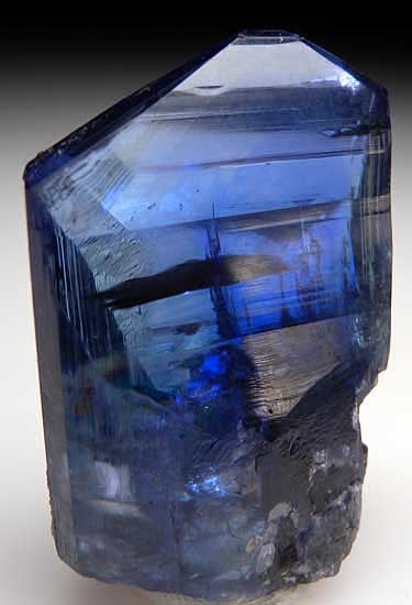 Tanzanite from Merelani Hills, Arusha, Tanzania [db_pics/pics/t56c.jpg]