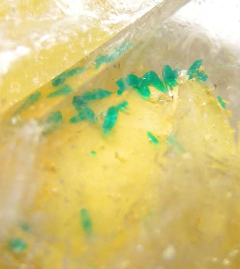 Dioptase in Quartz from Kaokaveld, Namibia [db_pics/pics/t607d.jpg]