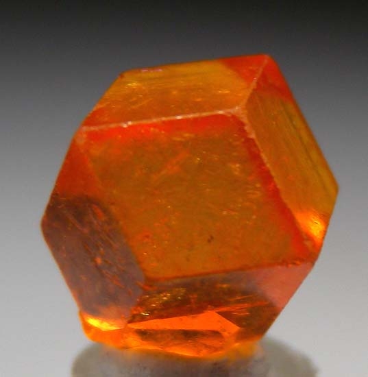 Spessartine from Jos, Nigeria [db_pics/pics/t644d.jpg]