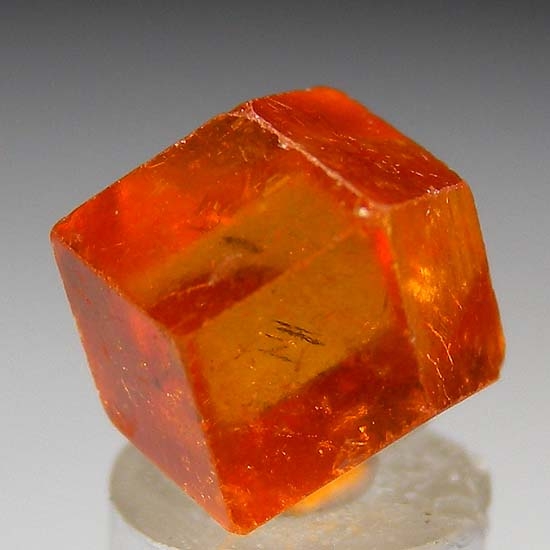 Spessartine from Jos, Nigeria [db_pics/pics/t647a.jpg]