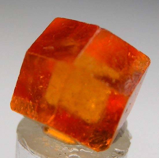 Spessartine from Jos, Nigeria [db_pics/pics/t647c.jpg]