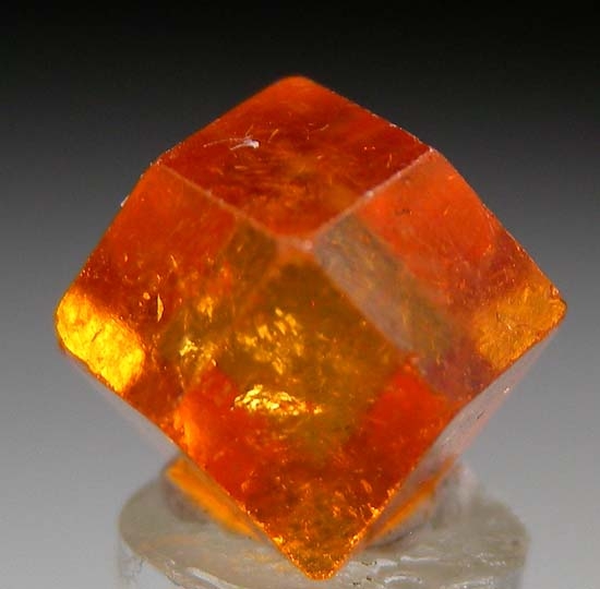 Spessartine from Jos, Nigeria [db_pics/pics/t649a.jpg]