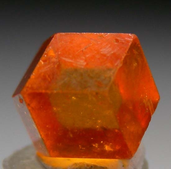 Spessartine from Jos, Nigeria [db_pics/pics/t650b.jpg]