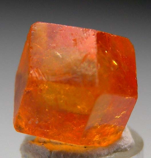 Spessartine from Jos, Nigeria [db_pics/pics/t651c.jpg]