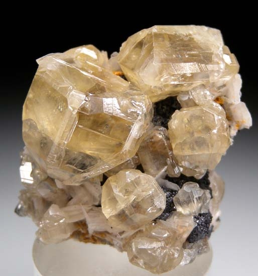 Cerussite from Mibladen, Morocco [db_pics/pics/t771a.jpg]