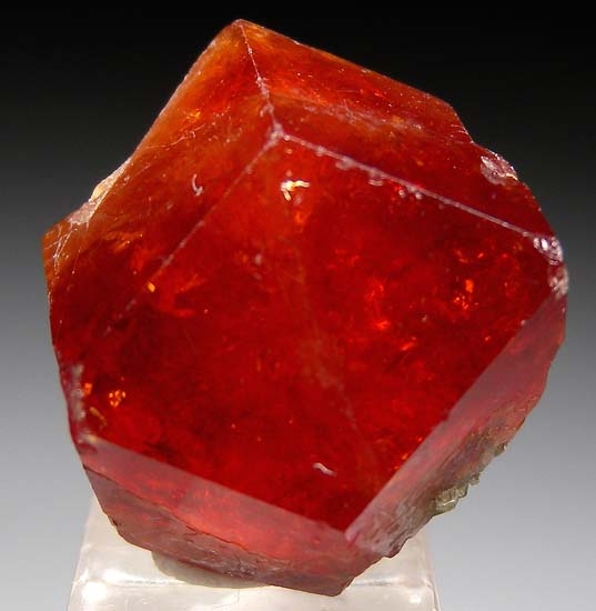 Grossular from Eden Mills, Vermont, USA [db_pics/pics/t858a.jpg]