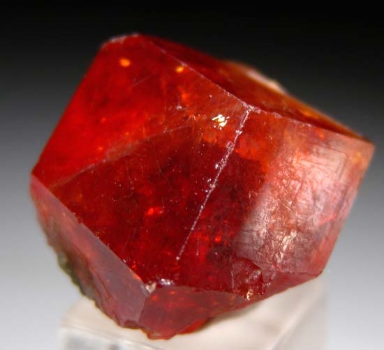 Grossular from Eden Mills, Vermont, USA [db_pics/pics/t858b.jpg]