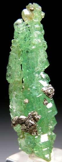 Tsavorite with Diopside, Pyrite from Merelani Hills, Arusha, Tanzania [db_pics/pics/t934a.jpg]