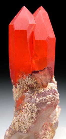 Hematite in Quartz from Orange River, Karas Region, Namibia [db_pics/pics/t942b.jpg]