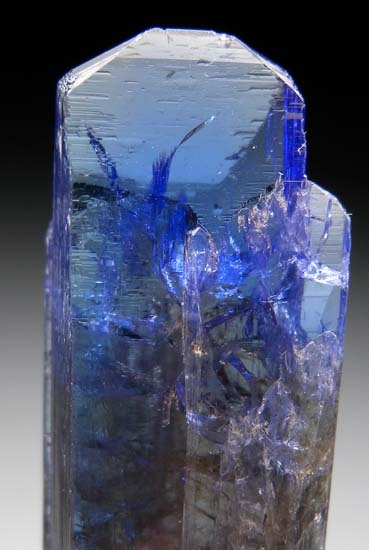 Tanzanite from Merelani Hills, Arusha, Tanzania [db_pics/pics/t970c.jpg]