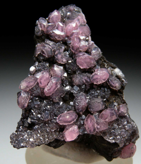 Smithsonite from Tsumeb, Namibia [db_pics/pics/ts222d.jpg]