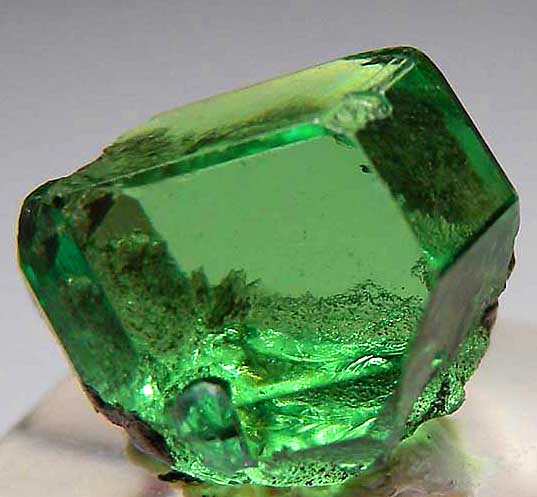 Tsavorite from Merelani Hills, Lelatema Mtns., Arusha Region, Tanzania [db_pics/pics/tsv38a.jpg]