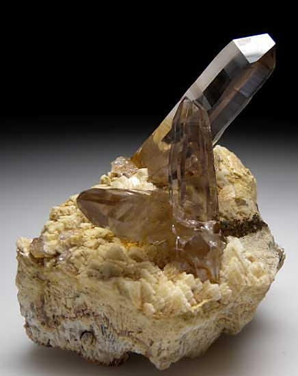 Quartz from Mulanje Mountain, Malawi [db_pics/pics/tu138a.jpg]