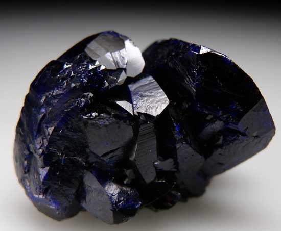 Azurite from Milpillas Mine, Cuitaca, Sonora, Mexico [db_pics/pics/tu162a.jpg]