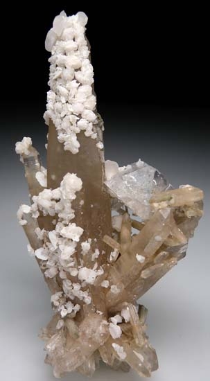 Fluorite on Quartz from Huanggang Mine, Inner Mongolia, China [db_pics/pics/tu244a.jpg]