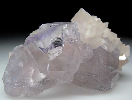 Dolomite on Fluorite from Yaogangxian Mine, Hunan, China [db_pics/pics/tu40a.jpg]