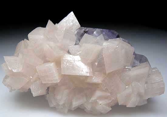 Dolomite on Fluorite from Yaogangxian Mine, Hunan, China [db_pics/pics/tu40b.jpg]