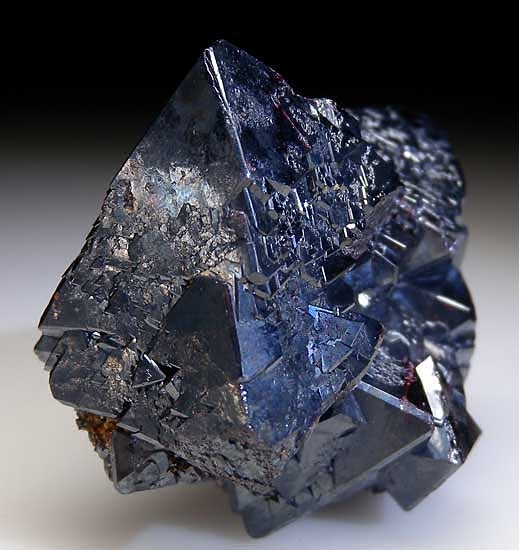 Cuprite with Silver from Poteryaevskoe Mine, Rubtsovskoe Deposit, Western Siberia, Russia [db_pics/pics/tu78e.jpg]