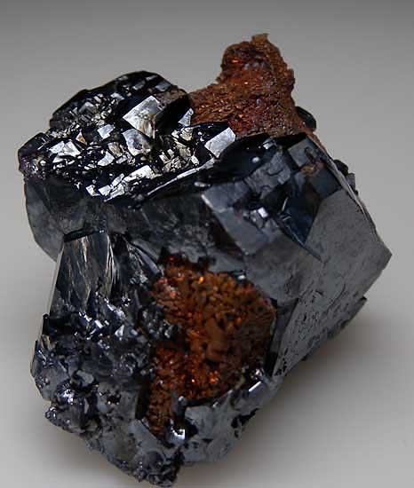 Cuprite on Copper from Poteryaevskoe Mine, Rubtsovskoe Deposit, Western Siberia, Russia [db_pics/pics/tu80b.jpg]