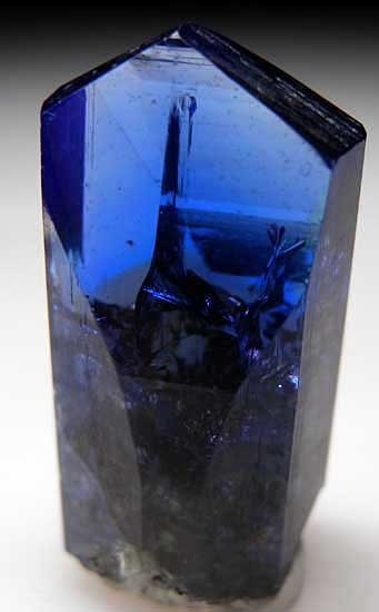 Tanzanite from Merelani Hills, Lelatema Mountains, Arusha Region, Tanzania [db_pics/pics/tz102b.jpg]