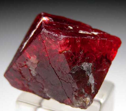 Spinel from Mahenge, Morogoro, Tanzania [db_pics/pics/tz116a.jpg]
