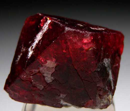 Spinel from Mahenge, Morogoro, Tanzania [db_pics/pics/tz116b.jpg]
