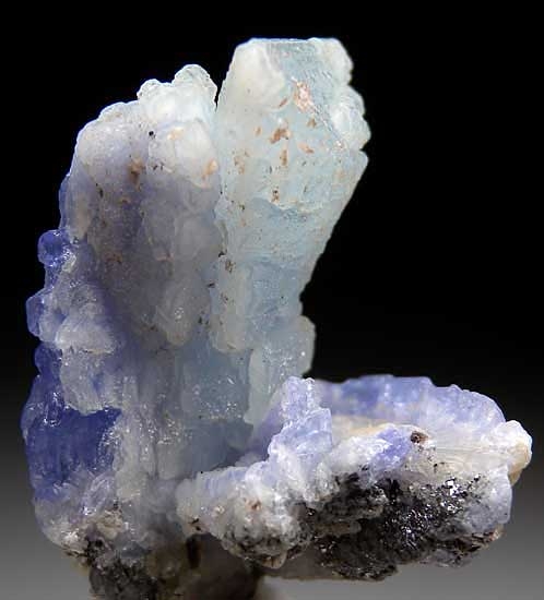 Prehnite over Tanzanite from Merelani Hills, Arusha Region, Tanzania [db_pics/pics/tz150a.jpg]