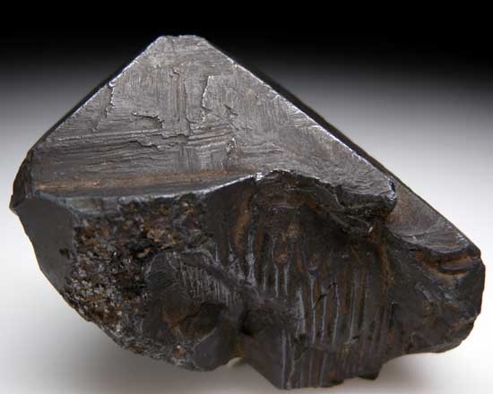 Alabandite from Merelani Hills, Arusha Region, Tanzania [db_pics/pics/tz184c.jpg]