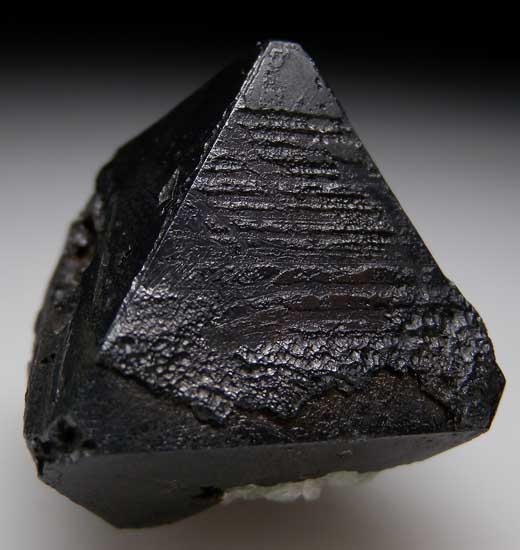 Alabandite from Merelani Hills, Arusha Region, Tanzania [db_pics/pics/tz198a.jpg]