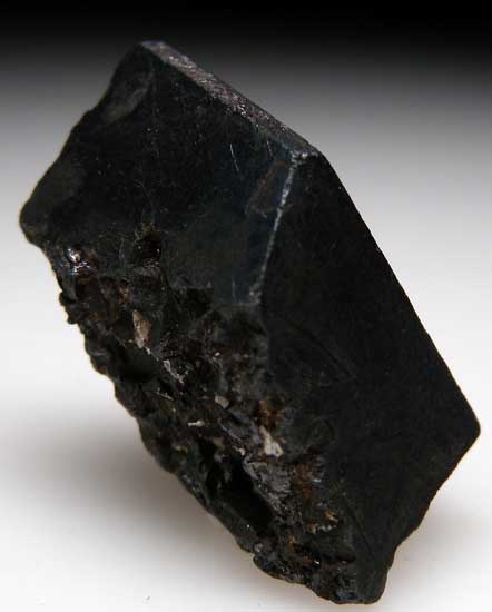 Alabandite from Merelani Hills, Arusha Region, Tanzania [db_pics/pics/tz206c.jpg]