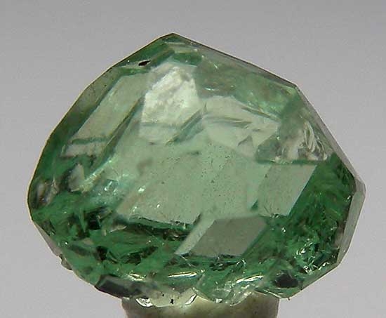 Tsavorite from Merelani Hills, Arusha, Tanzania [db_pics/pics/tz244a.jpg]