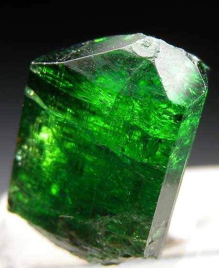 Chrome Tourmaline from Landanai, Tanzania [db_pics/pics/tz249c.jpg]