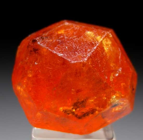 Spessartine from Nani, Loliondo, Arusha Region, Tanzania [db_pics/pics/tz275a.jpg]