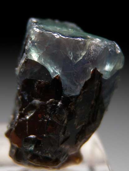 Alexandrite from Lake Manyara, Tanzania [db_pics/pics/tz293b.jpg]