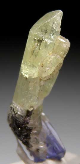 Diopside on Tanzanite from Merelani Hills, Arusha, Tanzania [db_pics/pics/tz300a.jpg]